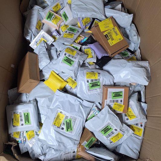 Unzustellbare Schweizer Pakete (klein) - Mengenabnahme - ab 100 Stk.