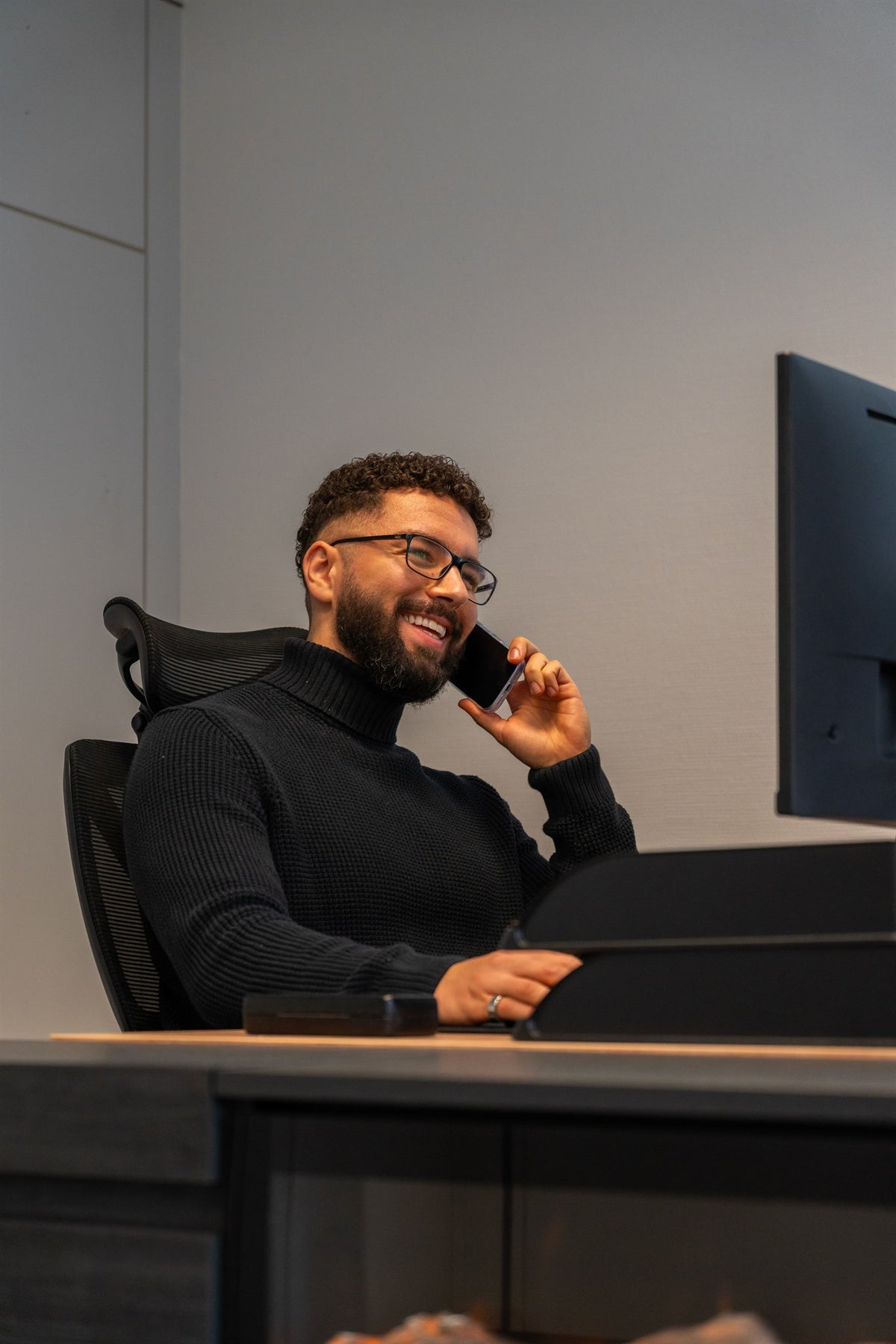 David Schwartländer, Geschäftsführer, im Gespräch am Telefon.