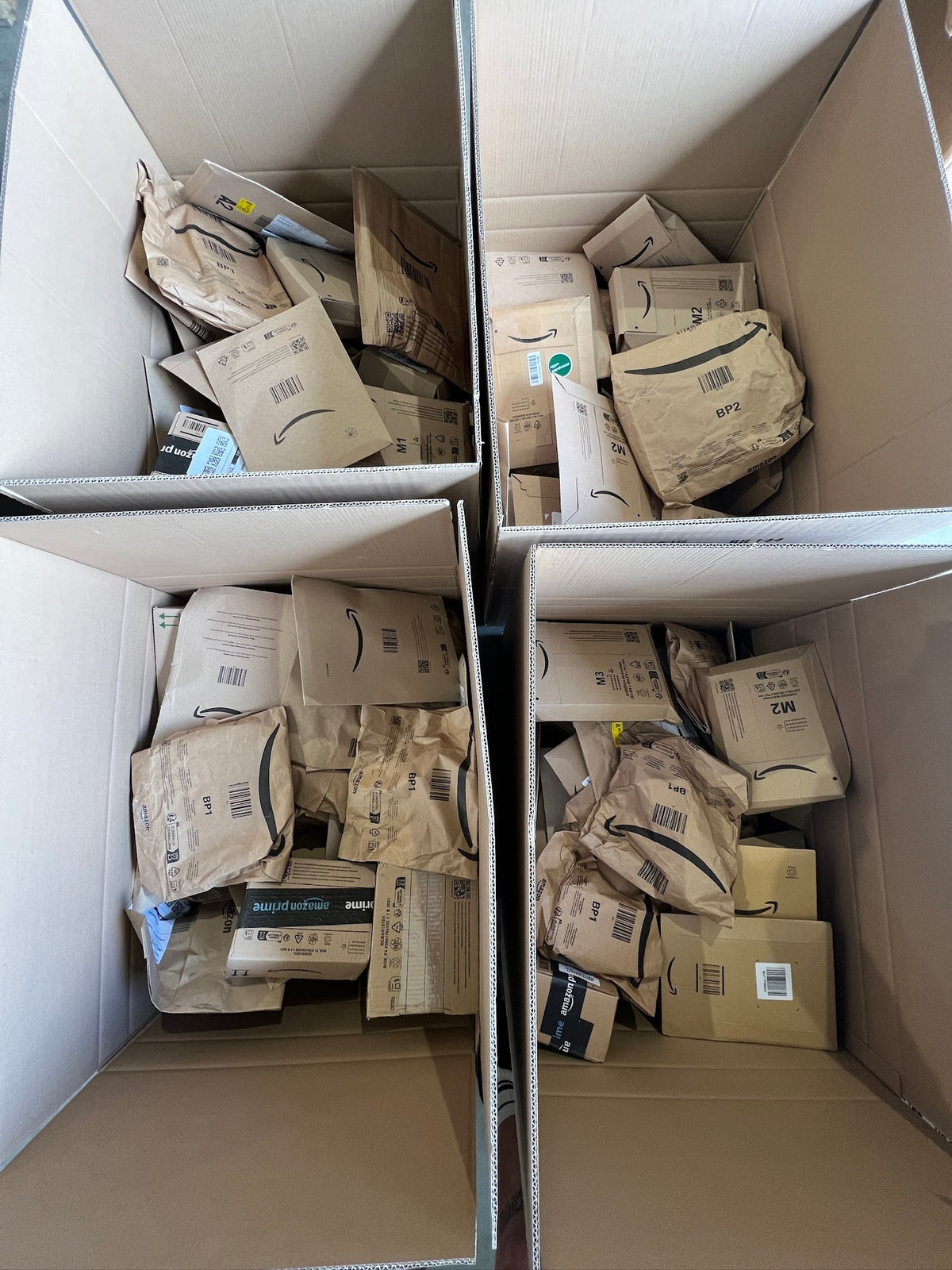 Sealed Amazon boxes/envelopes - bulk purchase - from 50 pcs.
